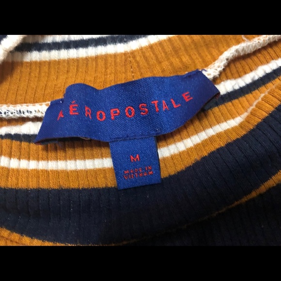 Turtle neck crop top - Picture 2 of 2